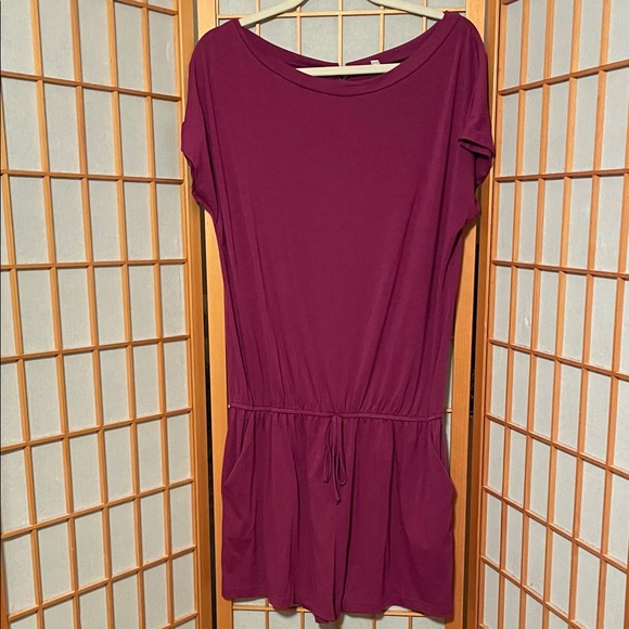Magenta Purple Short Sleeve Romper Size XL - Picture 1 of 7